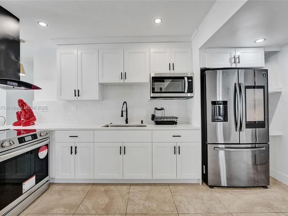 631 Arizona Ave, Fort Lauderdale FL 33312