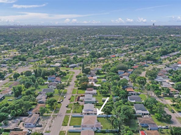 631 Arizona Ave, Fort Lauderdale FL 33312
