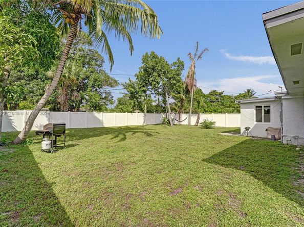 631 Arizona Ave, Fort Lauderdale FL 33312
