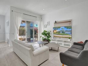 1629 Blue Jay Cir, Weston FL 33327