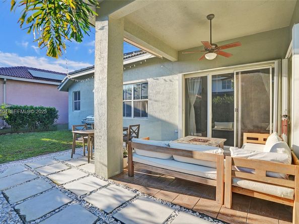 1629 Blue Jay Cir, Weston FL 33327