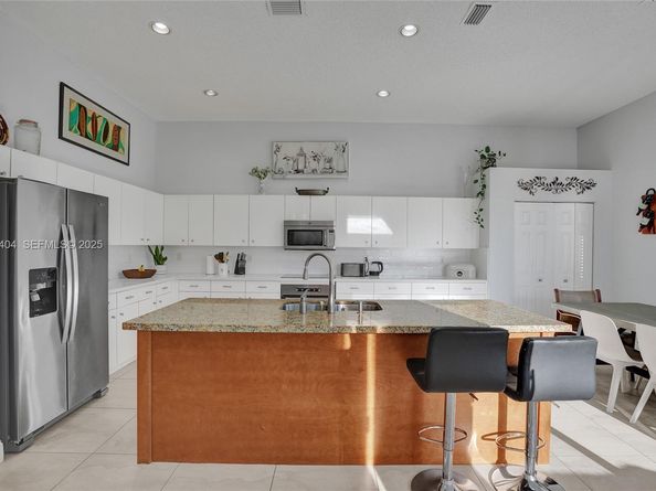 1629 Blue Jay Cir, Weston FL 33327