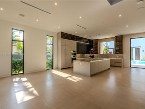 4231 SW 10th St, Miami FL 33134
