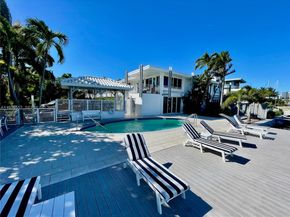 405 N Hibiscus Dr 202, Miami Beach FL 33139