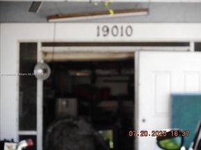 19010 Bel Aire Dr, Cutler Bay FL 33157