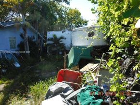 19010 Bel Aire Dr, Cutler Bay FL 33157