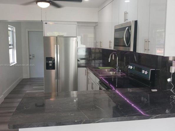 6421 Allen St, Hollywood FL 33024