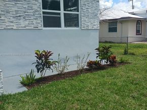 6421 Allen St, Hollywood FL 33024
