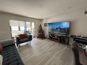 200 Gate Rd 207, Hollywood FL 33024