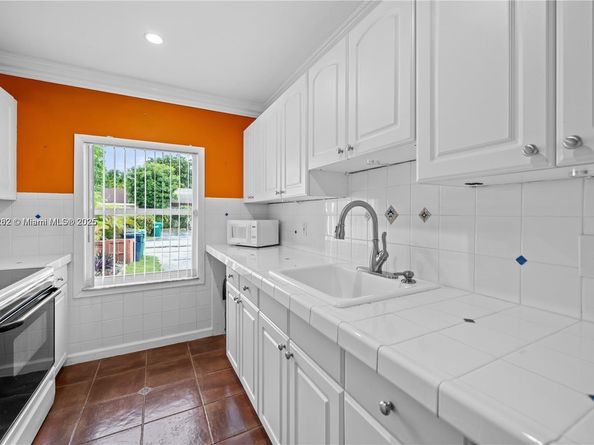 14054 SW 53rd Ter 0, Miami FL 33175
