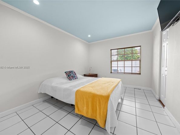14054 SW 53rd Ter 0, Miami FL 33175