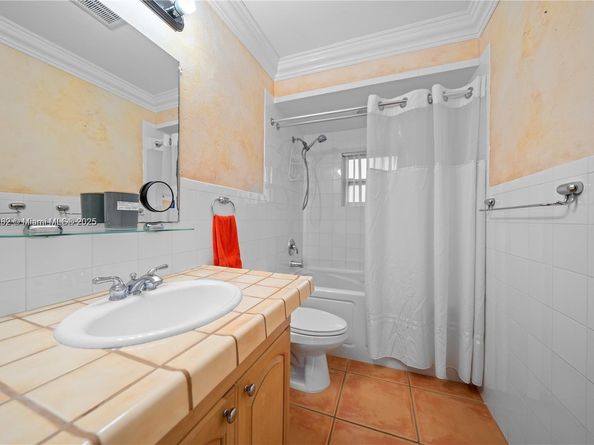 14054 SW 53rd Ter 0, Miami FL 33175