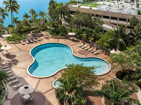 520 Brickell Key Dr A1812, Miami FL 33131