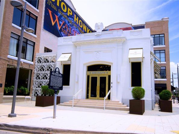 508 NE 67th St, Miami FL 33138