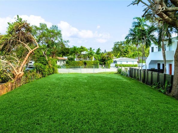 508 NE 67th St, Miami FL 33138