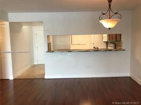 10288 NW 9th St Cir 205, Miami FL 33172