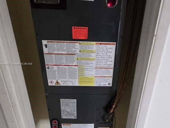 411 NE 57th Ct, Oakland Park FL 33334