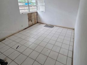 411 NE 57th Ct, Oakland Park FL 33334