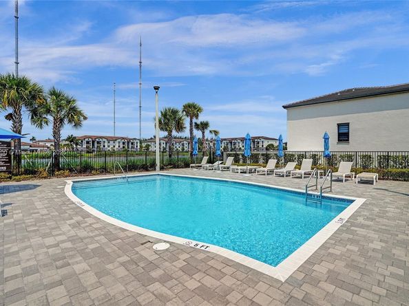 411 NW 204th St, Miami Gardens FL 33169