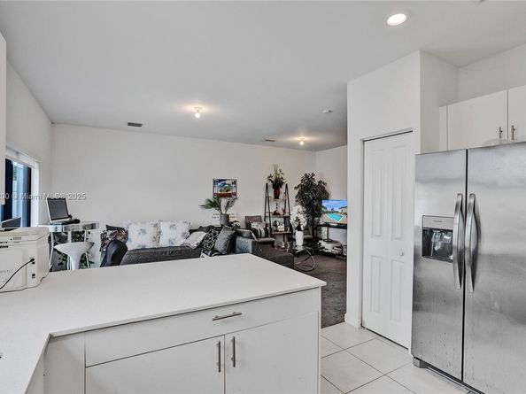 411 NW 204th St, Miami Gardens FL 33169