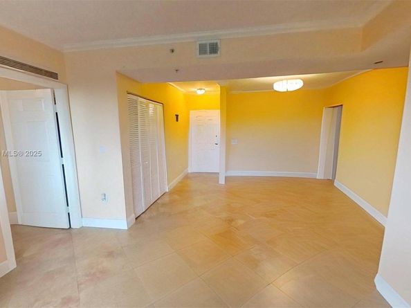 2425 SW 27th Ave 701, Miami FL 33145