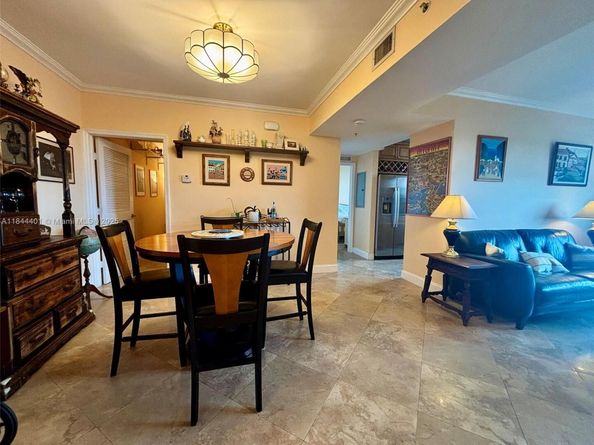 2425 SW 27th Ave 701, Miami FL 33145