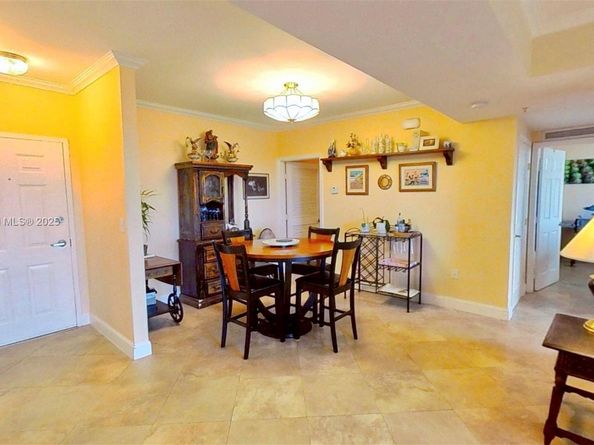 2425 SW 27th Ave 701, Miami FL 33145