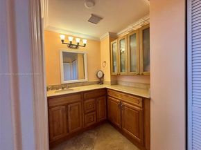 2425 SW 27th Ave 701, Miami FL 33145