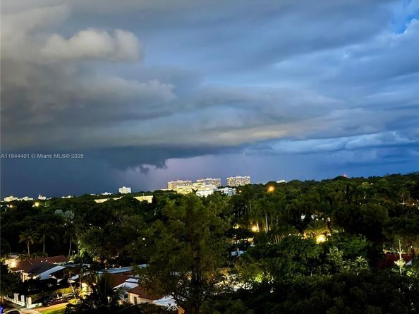 2425 SW 27th Ave 701, Miami FL 33145