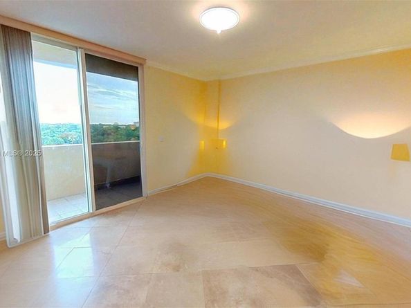 2425 SW 27th Ave 701, Miami FL 33145