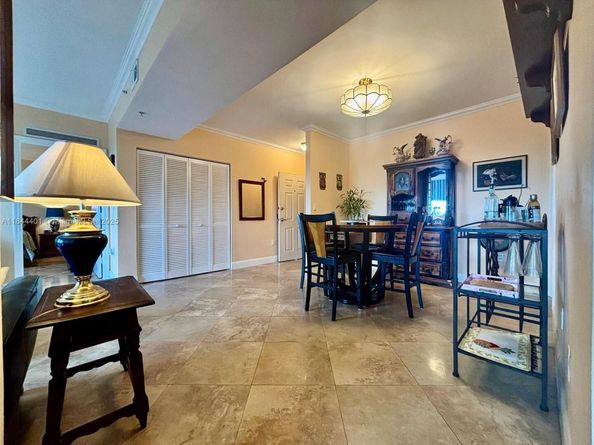 2425 SW 27th Ave 701, Miami FL 33145
