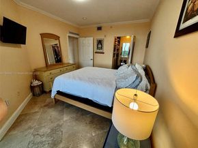 2425 SW 27th Ave 701, Miami FL 33145