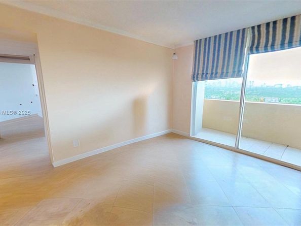 2425 SW 27th Ave 701, Miami FL 33145