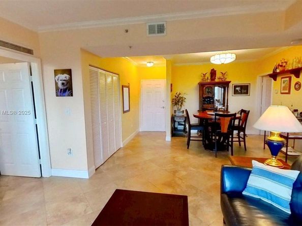 2425 SW 27th Ave 701, Miami FL 33145