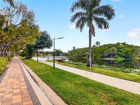 350 N Federal Hwy TH102S, Boynton Beach FL 33435