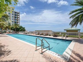 350 N Federal Hwy TH102S, Boynton Beach FL 33435