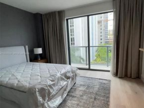 239 SW 9th St 405, Miami FL 33130