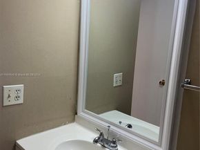 13499 Biscayne Blvd 1506, North Miami FL 33181