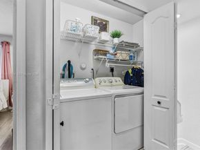 7377 NW 174th Ter 105, Hialeah FL 33015