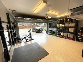 820 NW 91st Ave, Pembroke Pines FL 33024