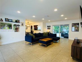 820 NW 91st Ave, Pembroke Pines FL 33024