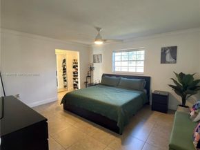 820 NW 91st Ave, Pembroke Pines FL 33024
