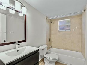 1830 Dixieanna St 102, Hollywood FL 33020
