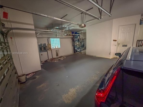 3220 NE 165th St, North Miami Beach FL 33160