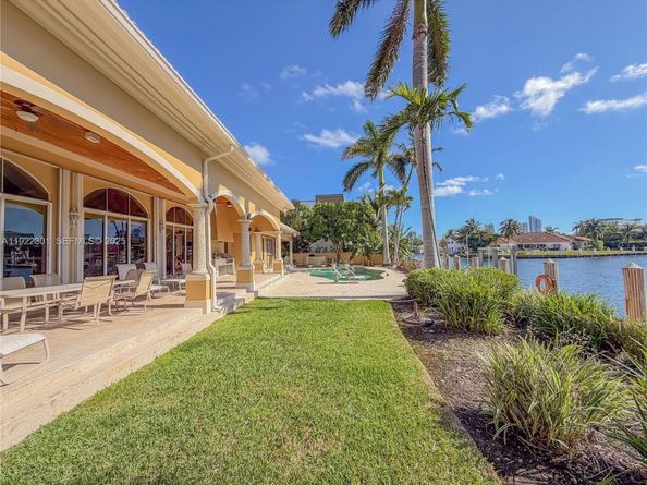 3220 NE 165th St, North Miami Beach FL 33160