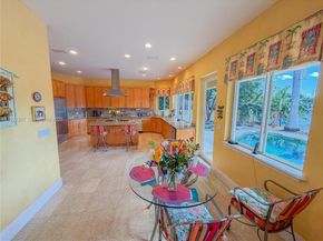 3220 NE 165th St, North Miami Beach FL 33160