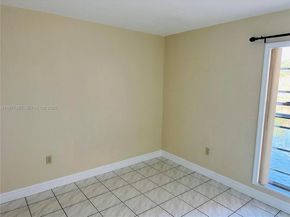 4705 NW 7th St 2067, Miami FL 33126