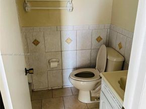 4705 NW 7th St 2067, Miami FL 33126