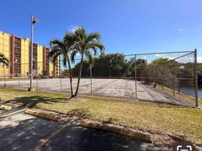 4705 NW 7th St 2067, Miami FL 33126