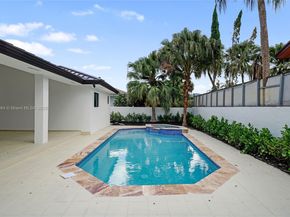 8560 NW 169th Ter, Miami Lakes FL 33016
